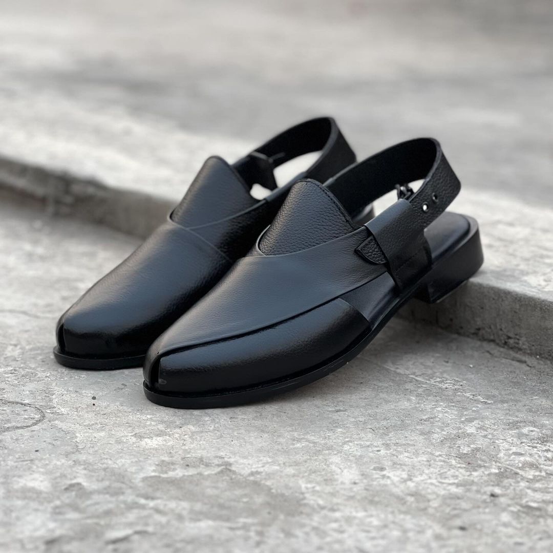 Brown/Black Cow Leather Narozi