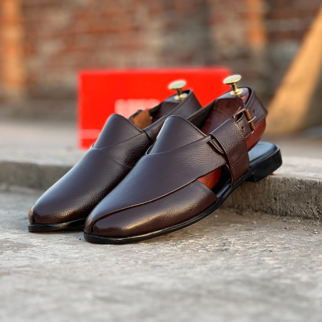 Brown/Black Cow Leather Narozi