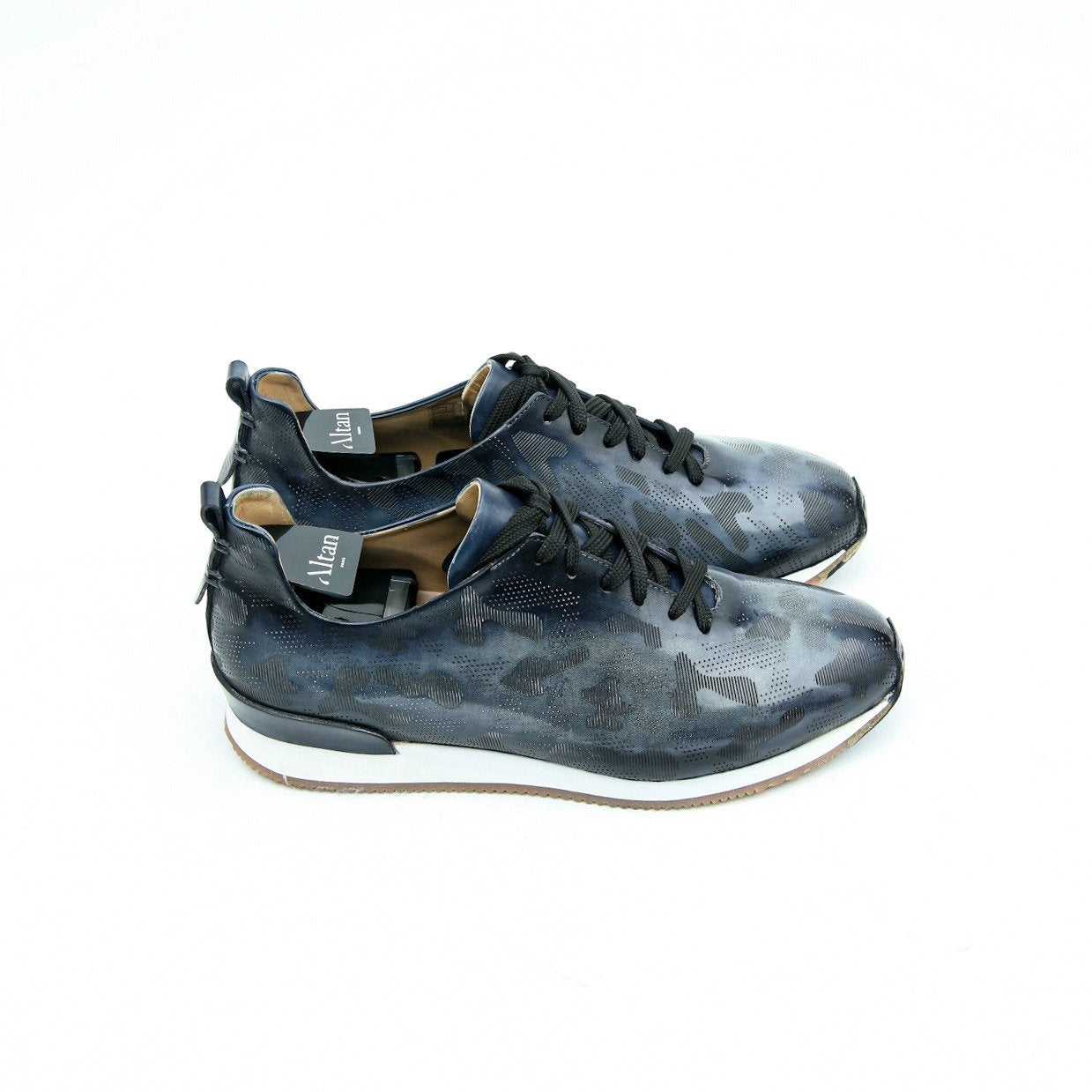 Smoked Grey Camo Sneacker