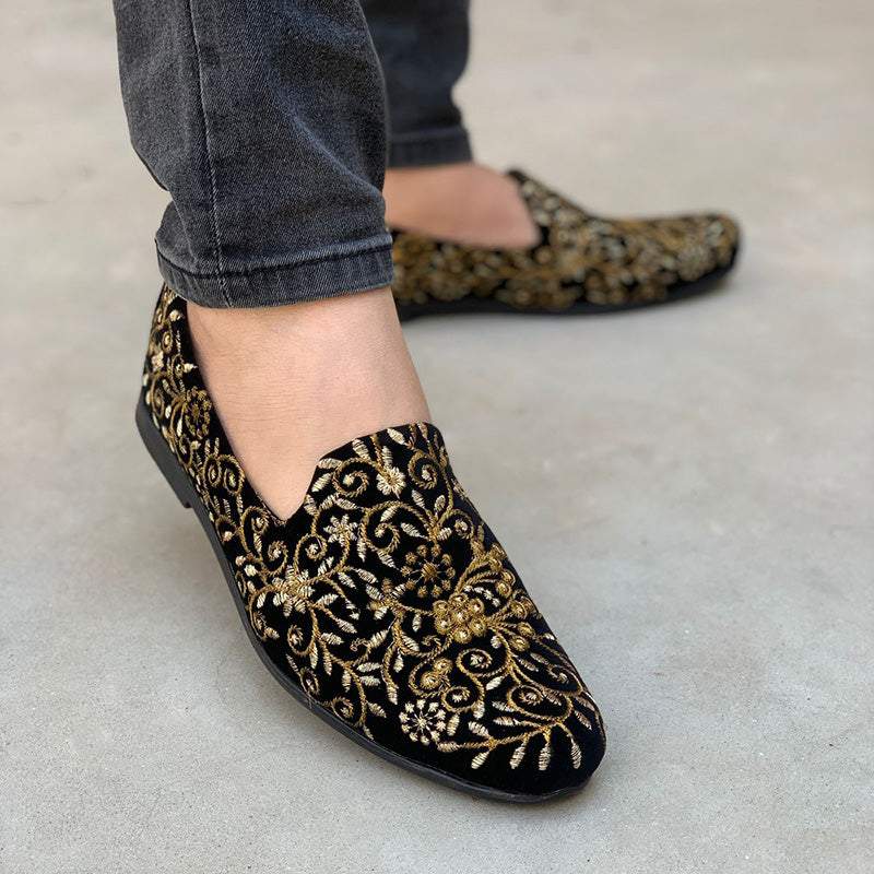 The Royal Black Shoes
