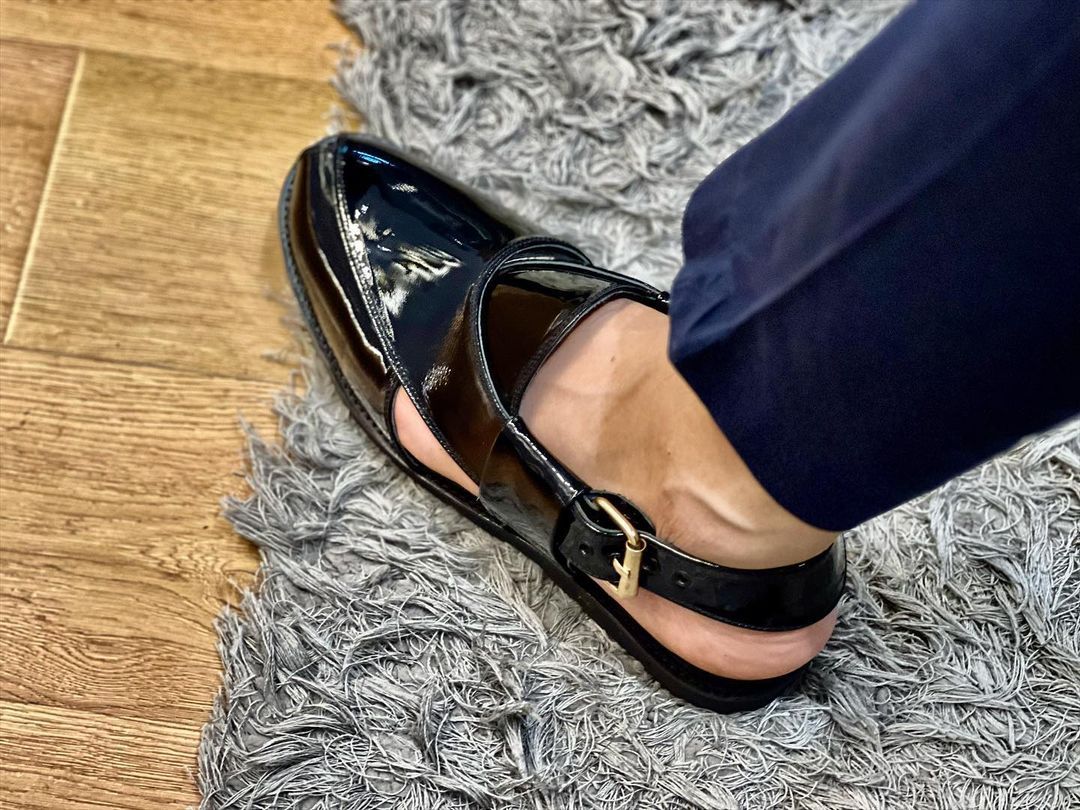 Patent Leather Kheri/Peshawari Chappal Black Sandals