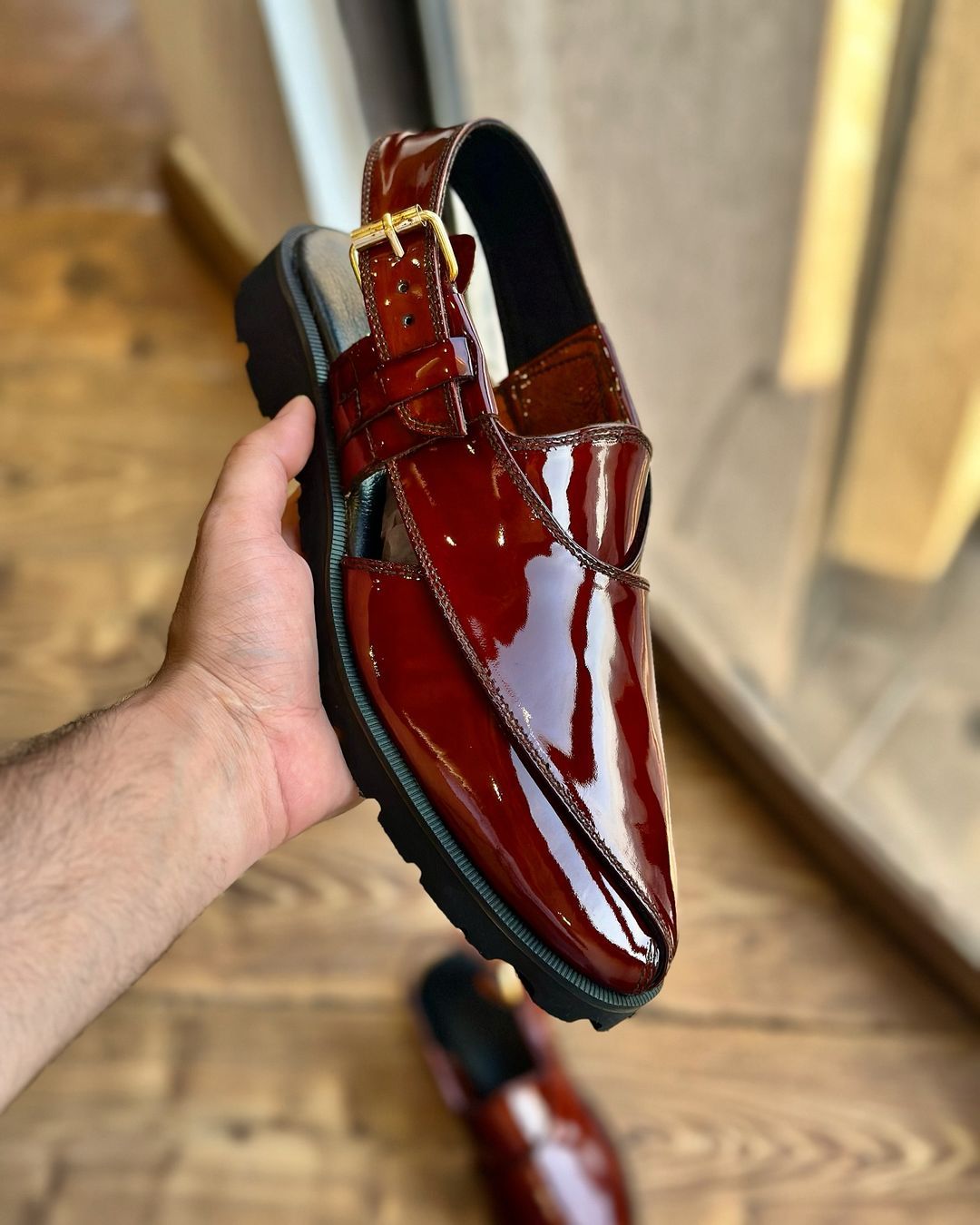 Men's Italian Full-Grain Cowhide Sandals