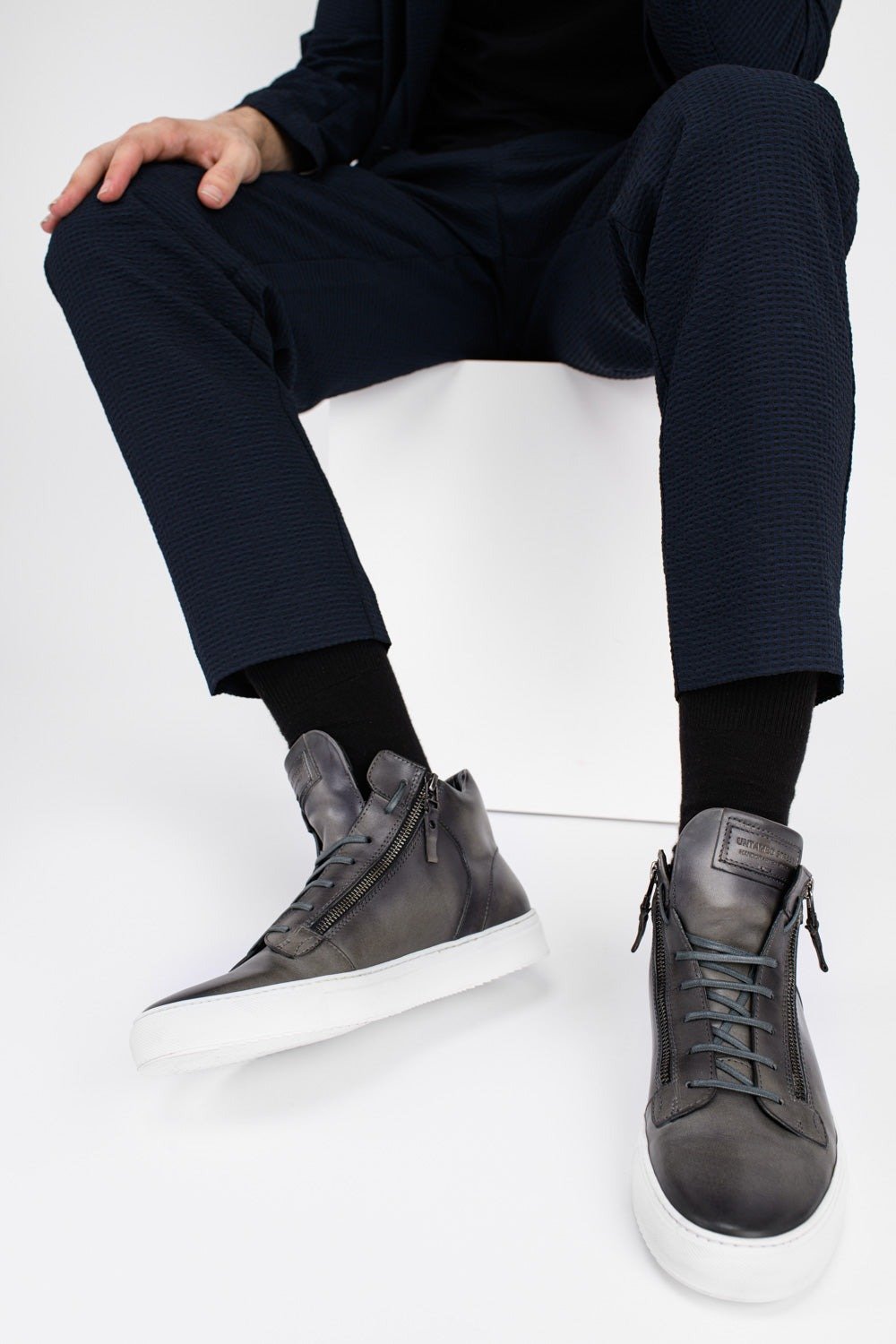 SOHO aluminium-grey patina high sneakers