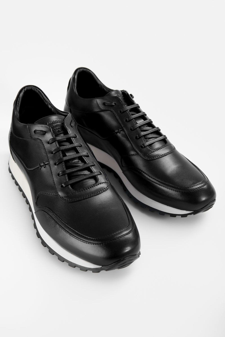 SOHO tuxedo-black runners