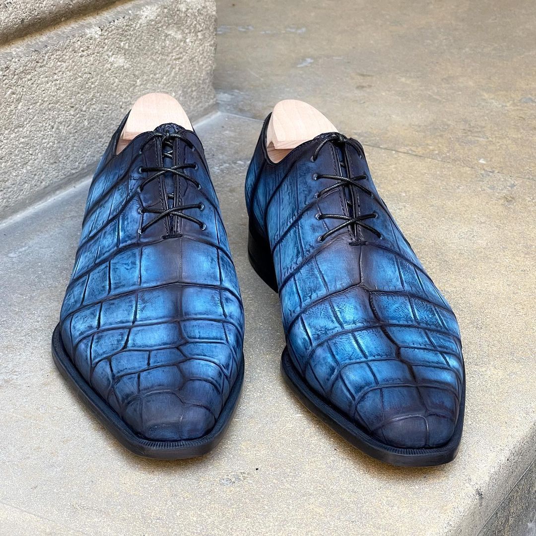 Le One Cut - Full Handsanded Blue Crocodile whole Cut