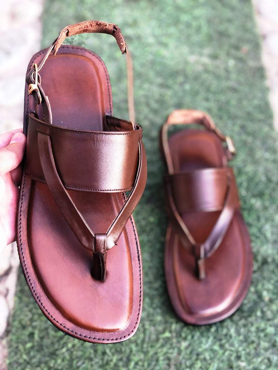 The Round Toe Leather Sandal