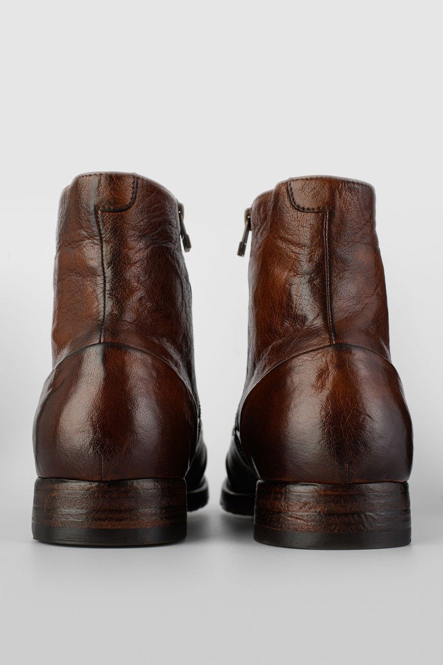ASTON EDGE cognac laceless ankle boots