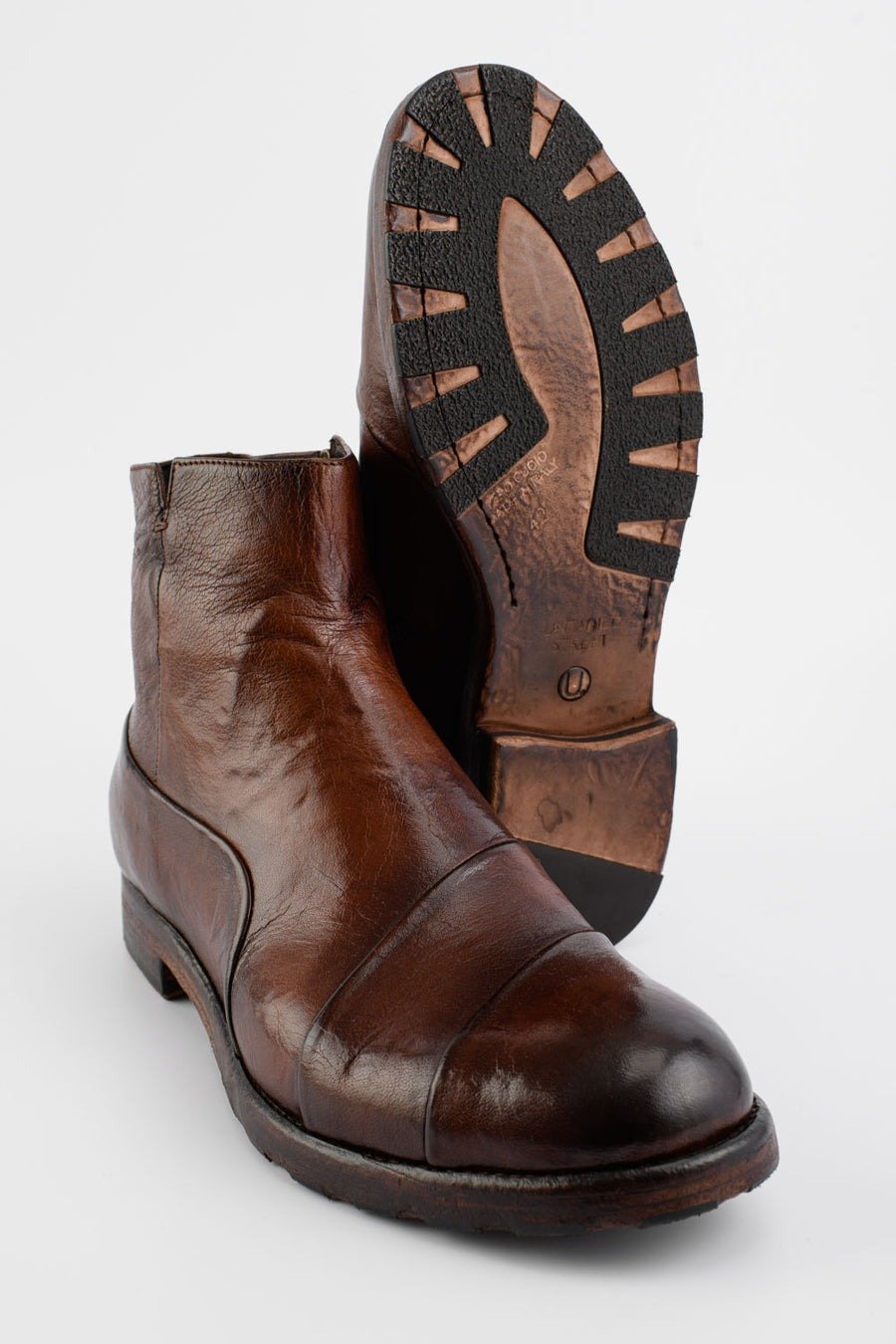 ASTON EDGE cognac laceless ankle boots