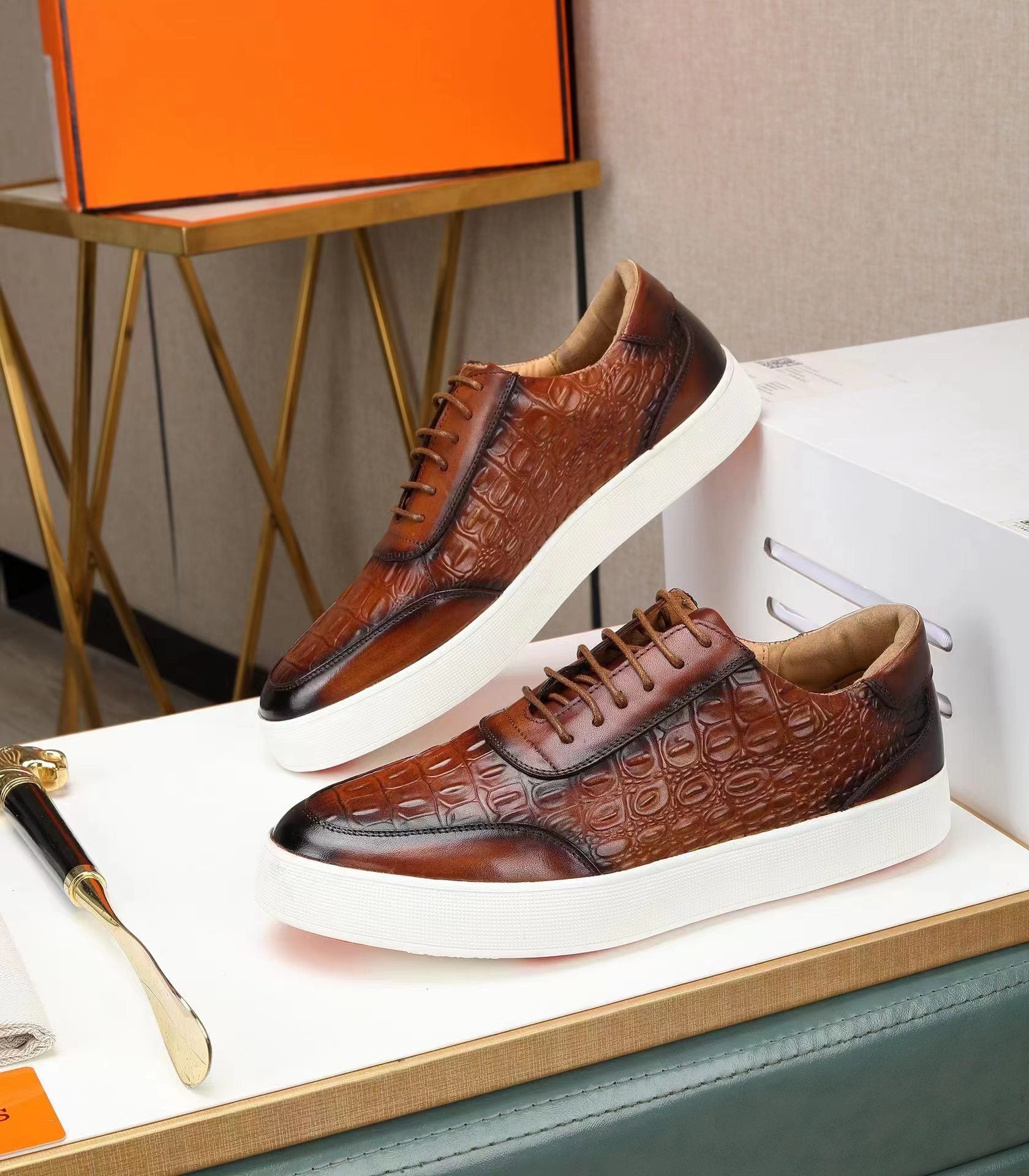 Crocodile Print Casual Board Shoes