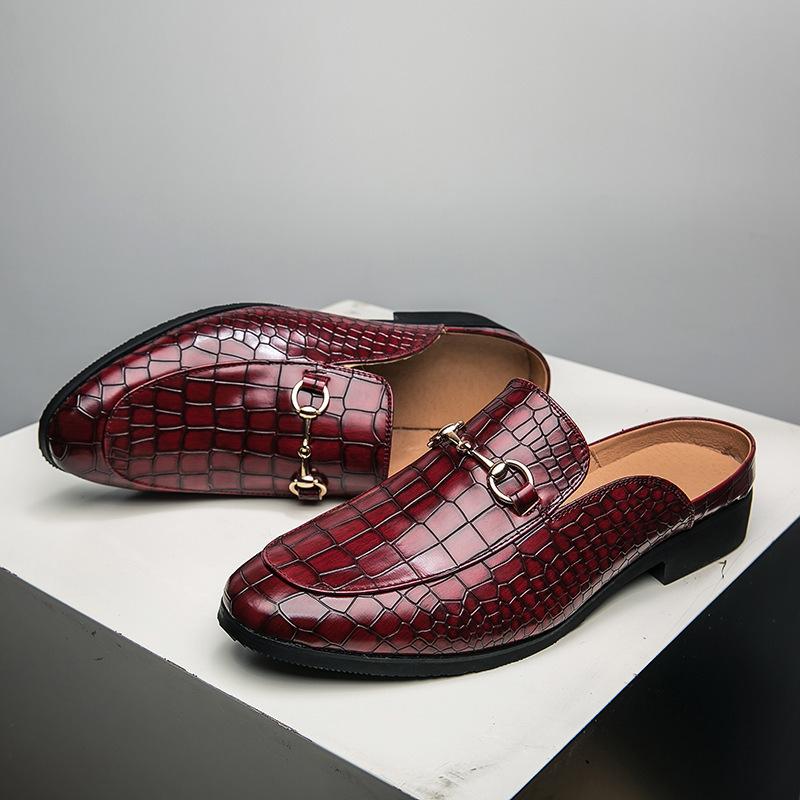 Crocodile print non-slip loafers