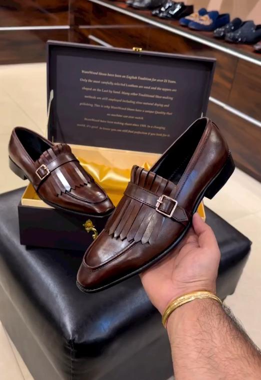 Walnut Patina fringes moccasins