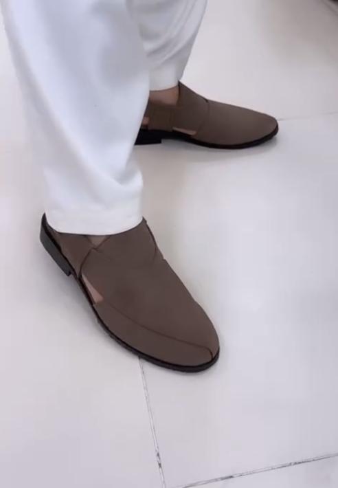 Handmade Elegant Kheri