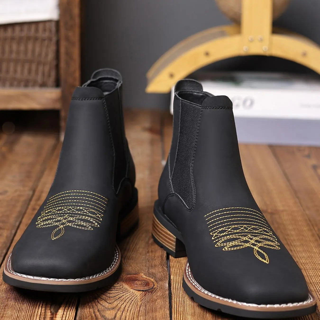 Men's Business Embroidering Design Ankle Boots