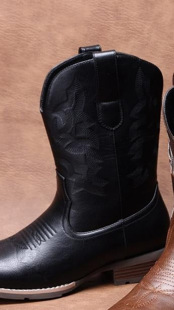 Men's Western Boots With Embroidered