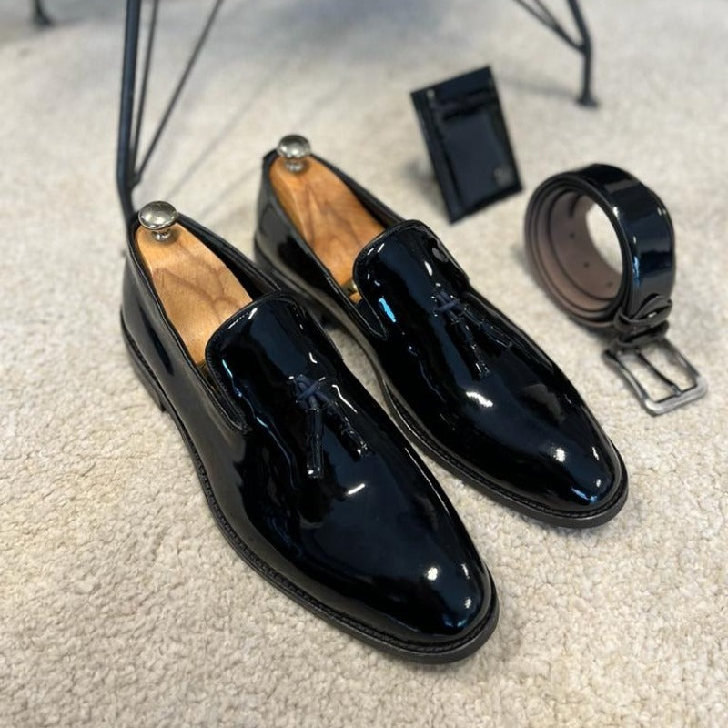 Aichashi New Black Loafers