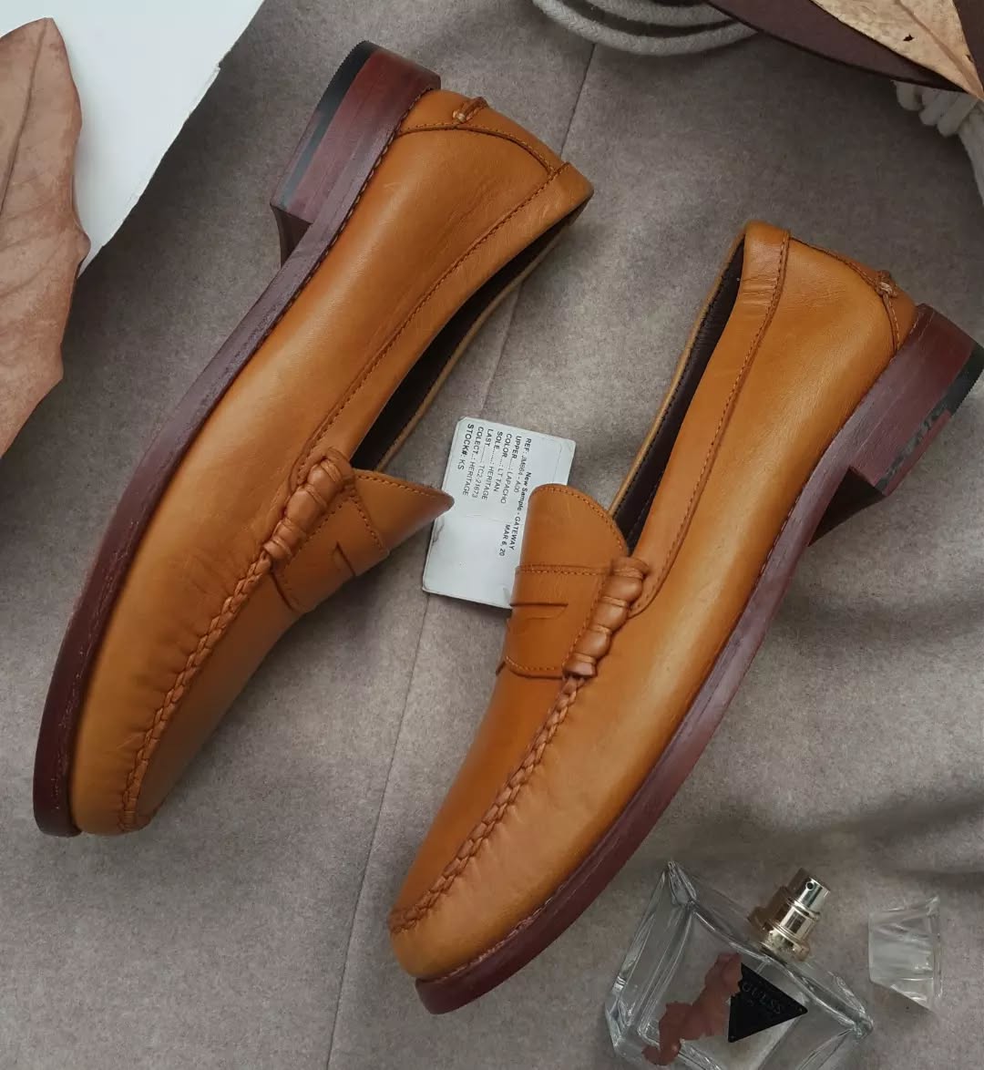 Tod's Portable Leather Loafers