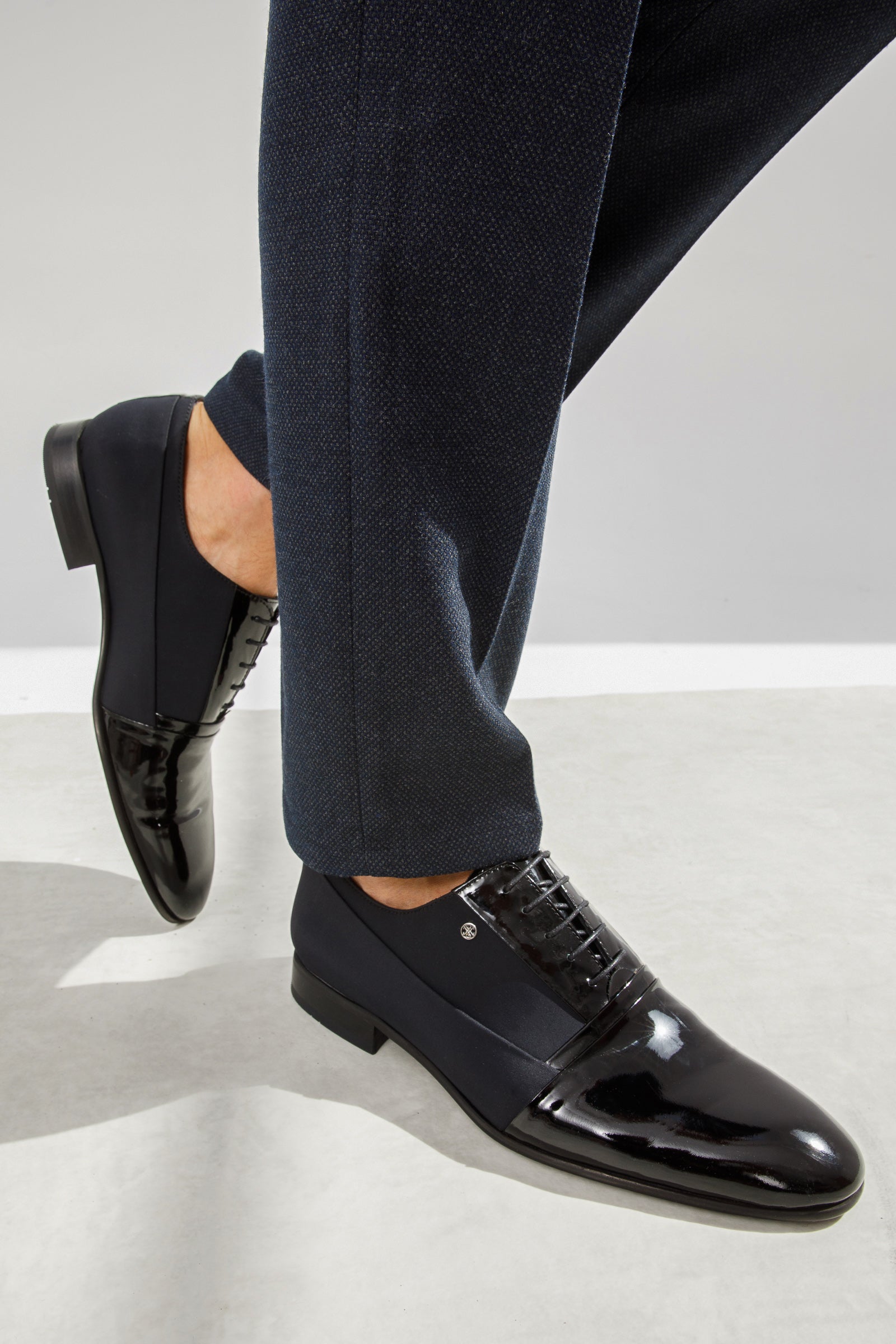 The Colombo Black Cap Toe Oxford