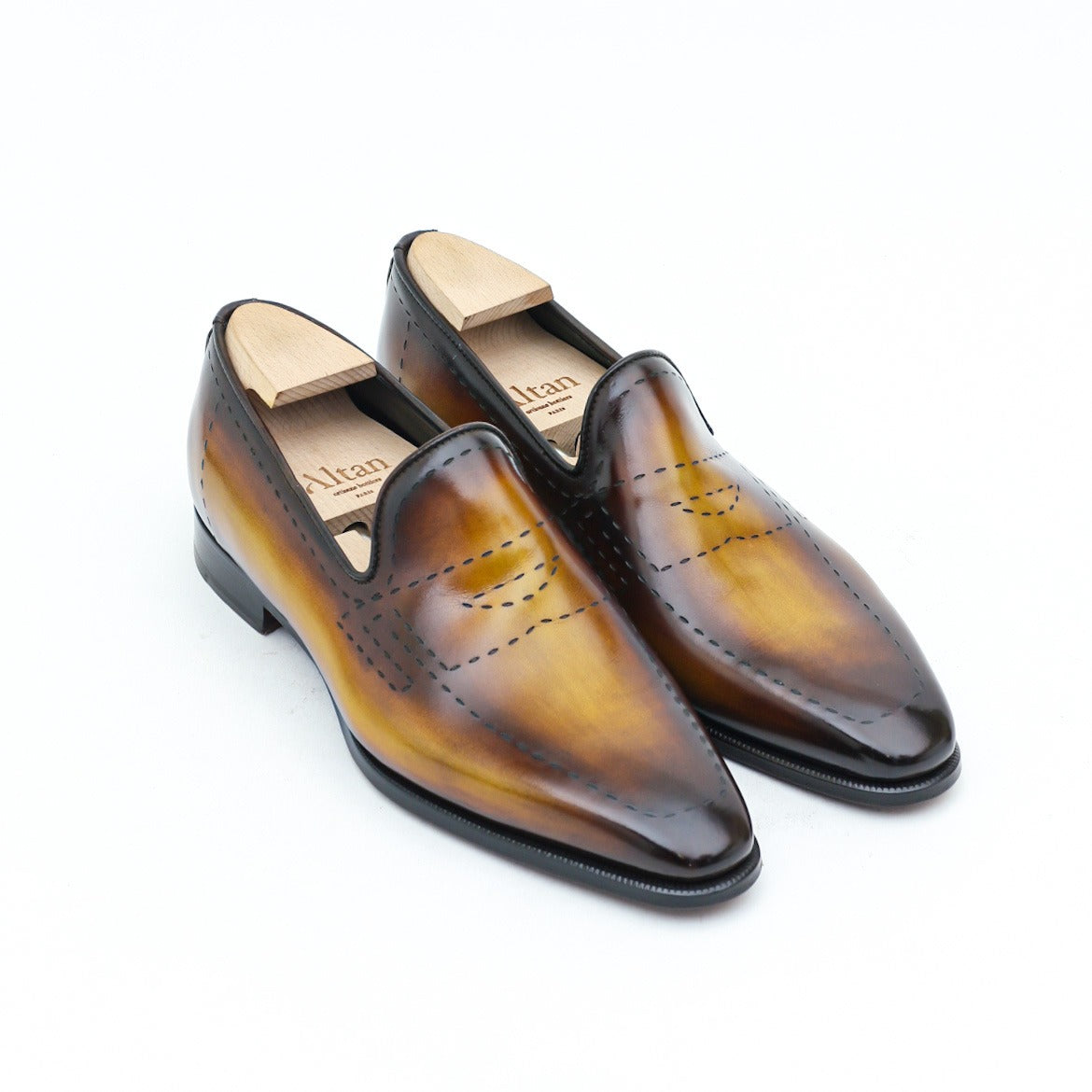 Wholecut Loafer and laser pattern