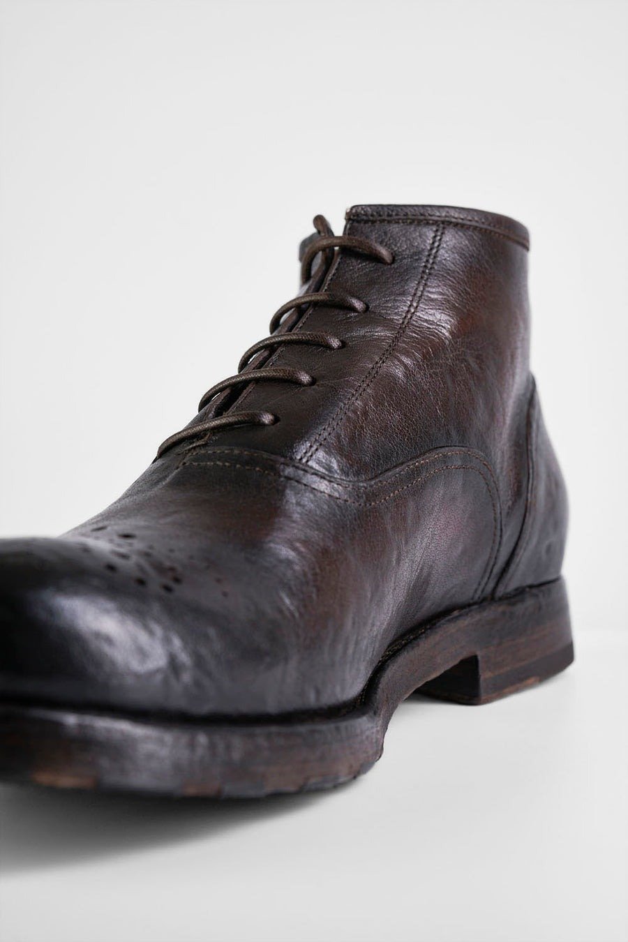 ASTON cigar-brown chukka boots