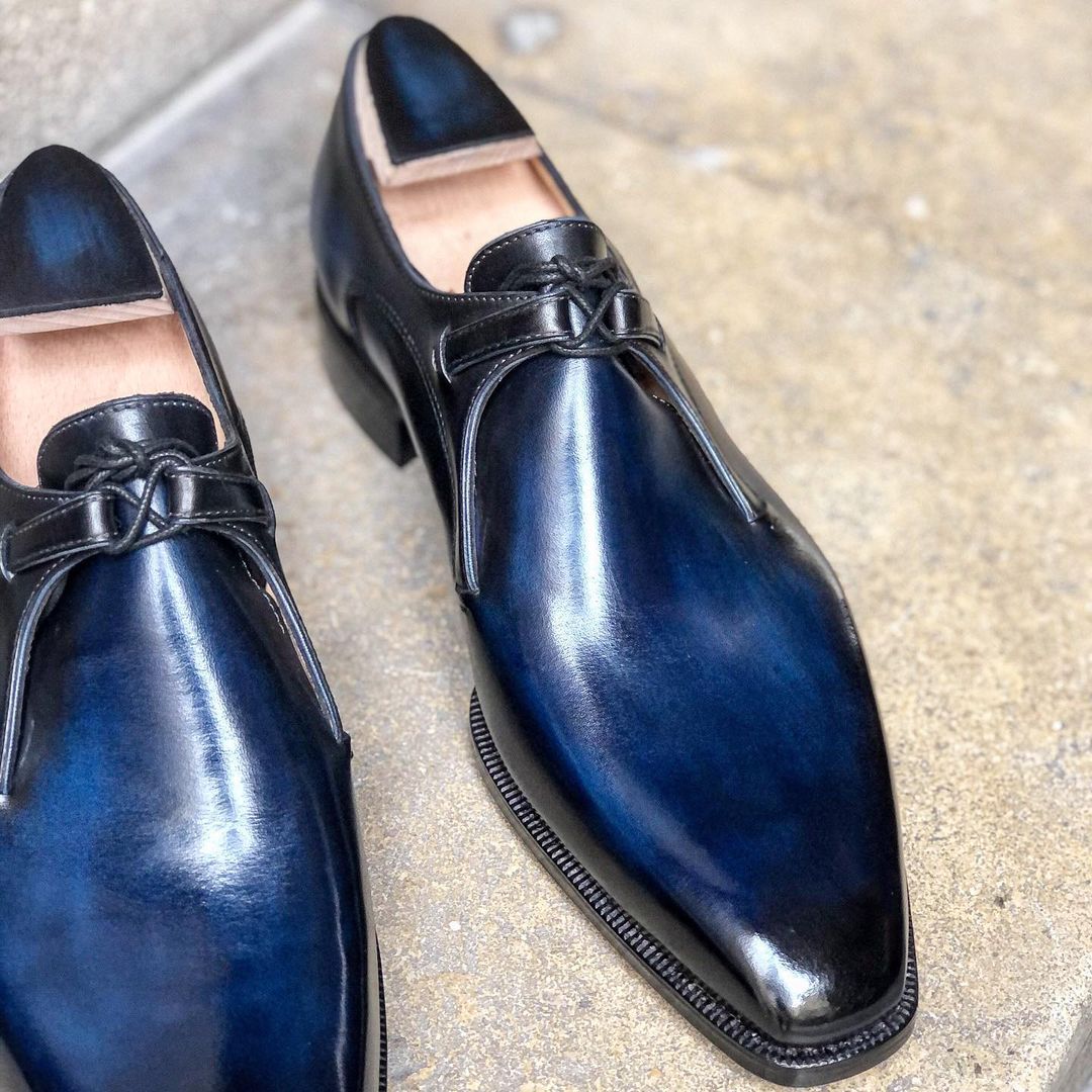 Tunel lacing style derby shoes