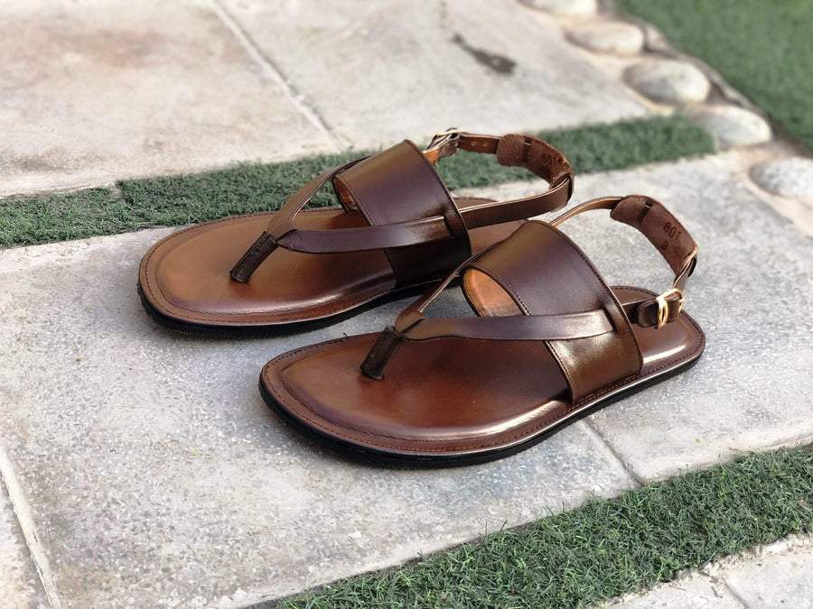 The Round Toe Leather Sandal