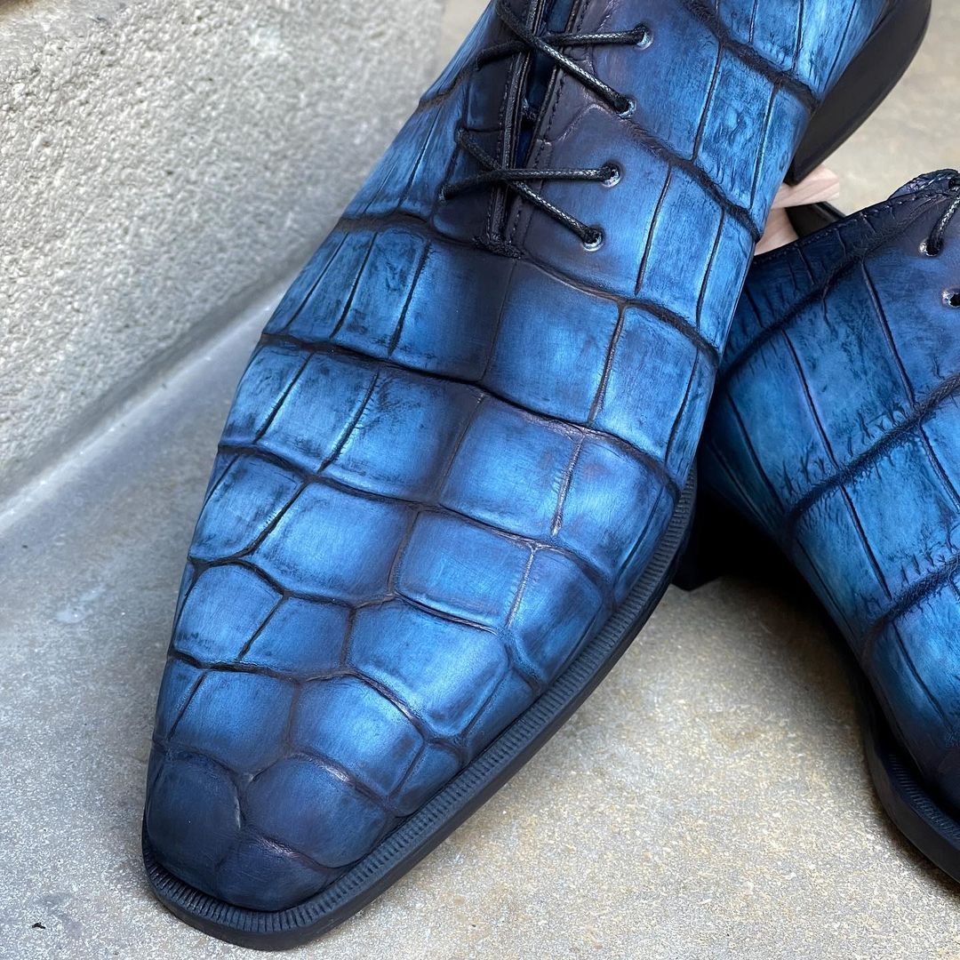 Le One Cut - Full Handsanded Blue Crocodile whole Cut