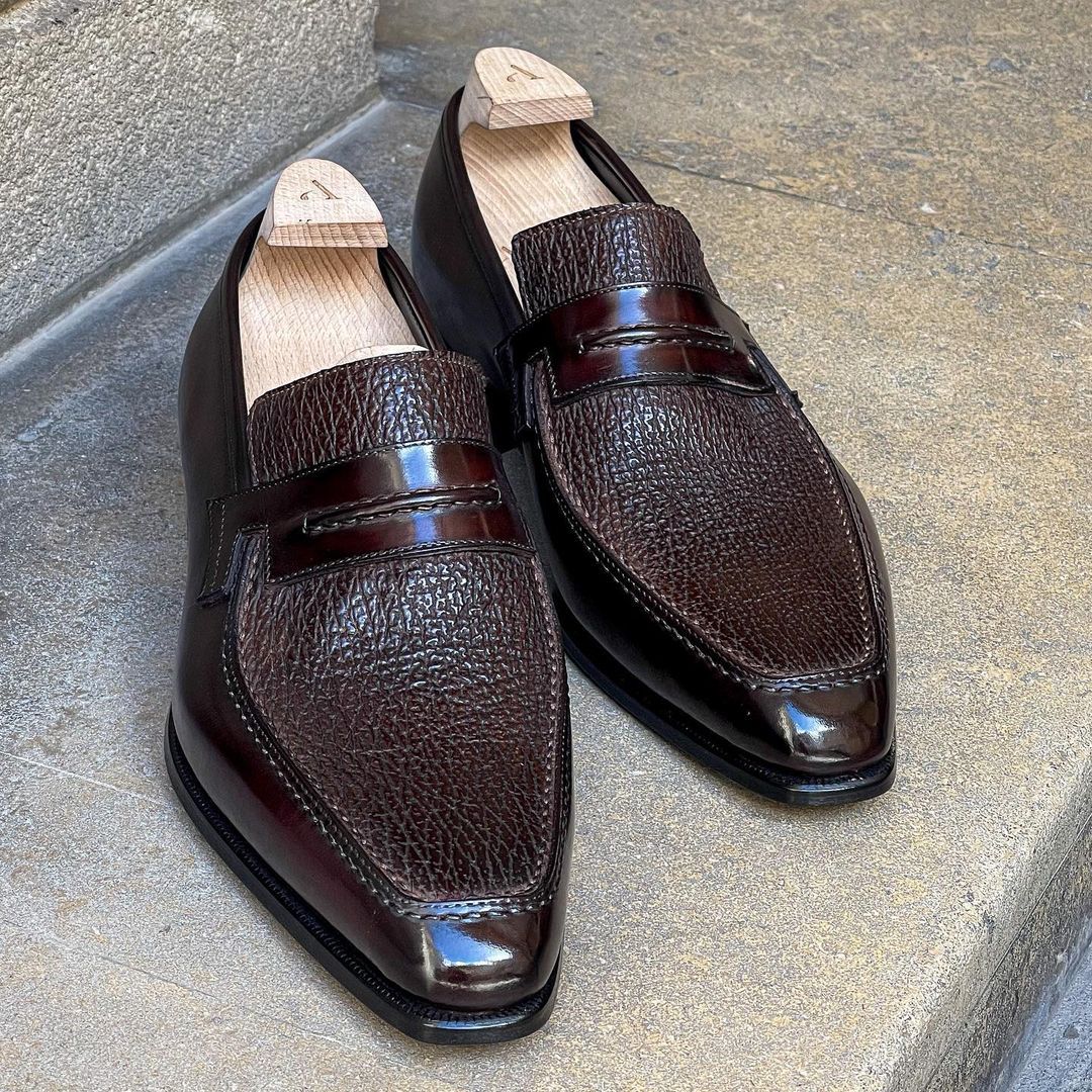 The Lincoln loafer - Dark Brown Solid Patina and Shark Vamp
